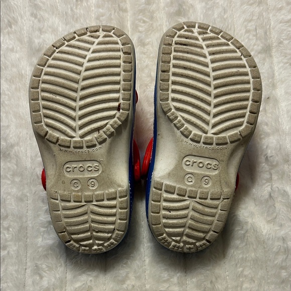 Hello Kitty Crocs - Picture 9 of 13